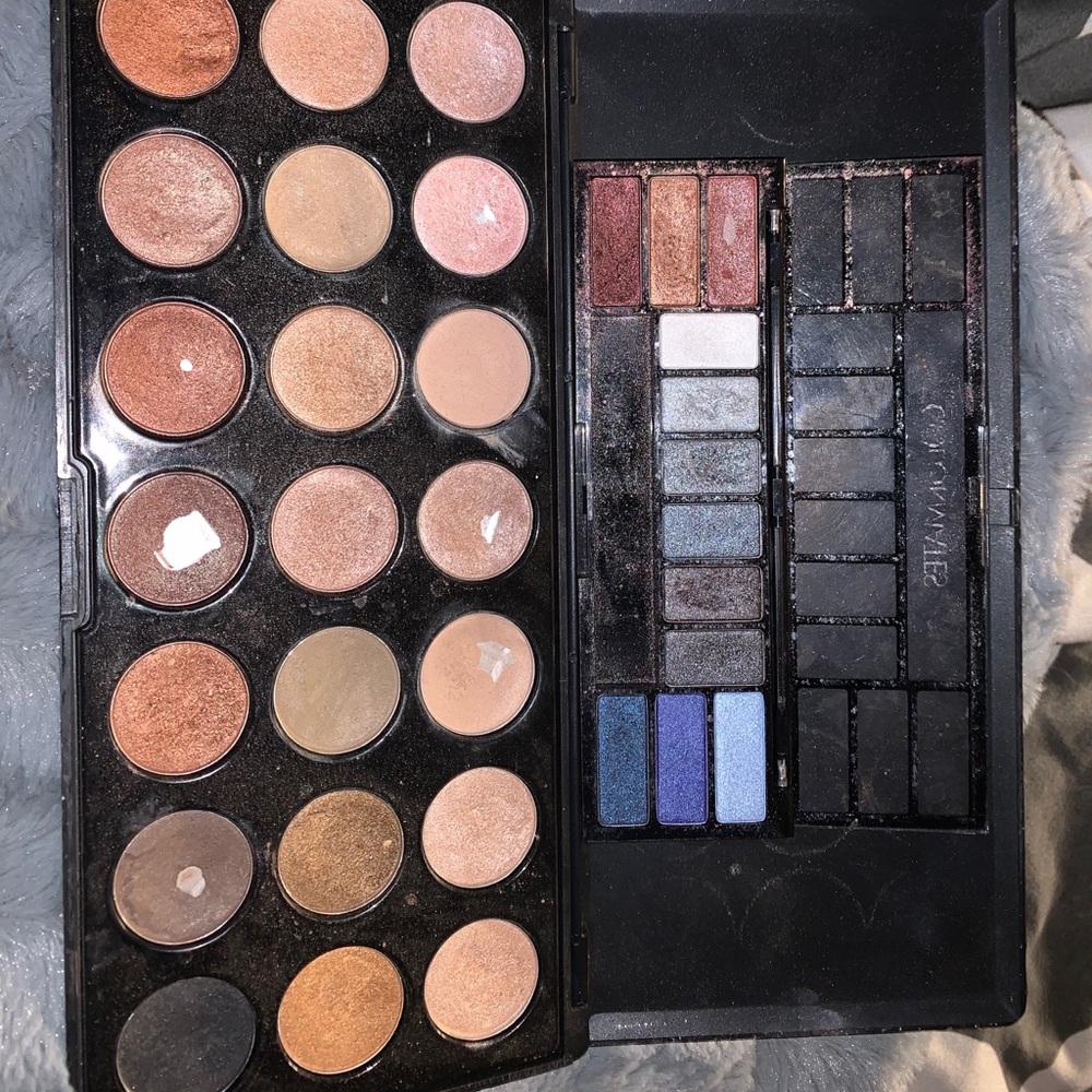 2 makeup pallets